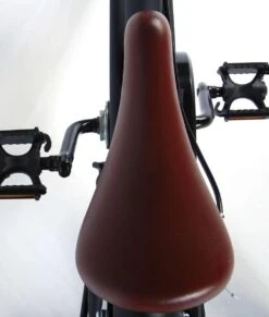 Volare Black Cruiser Kinderfiets - Jongens - 16 Inch - Zwart - 2 Handremmen -Fietsenwinkel 1020x1200 1