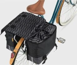 Urban Proof Fietstas Dubbel 40L Recycled Zwart Gri-Zwart/Grijs -Fietsenwinkel 1200x1021