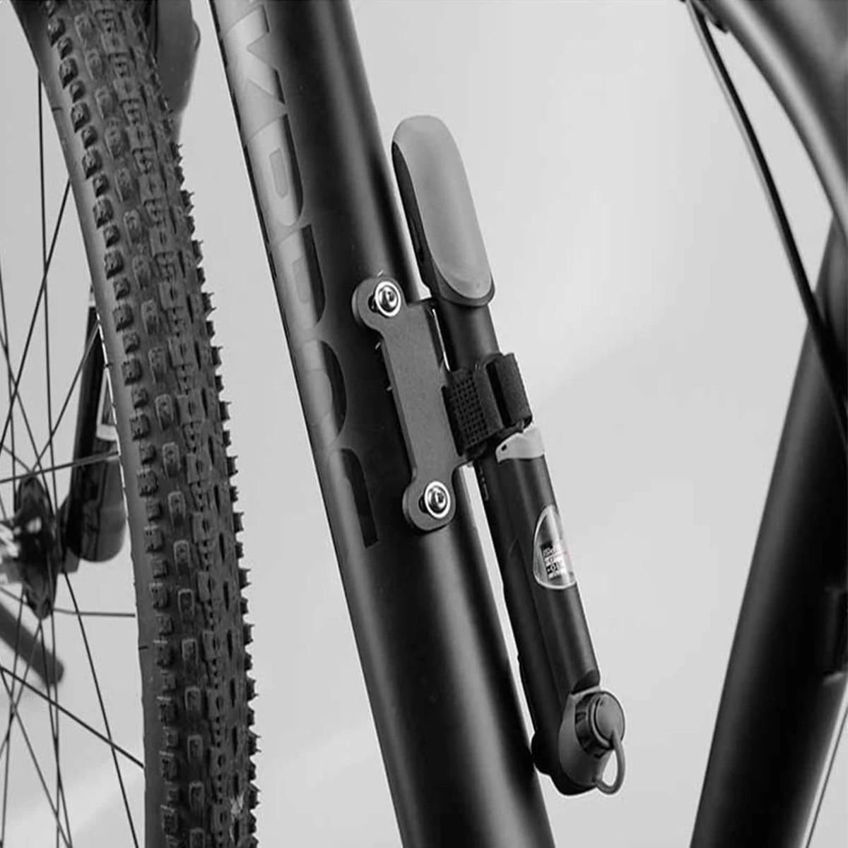 Giyo Fietspomp Mini - Fietspomp Met Drukmeter - Pomp Fiets Mini - 8.3 Bar - Inclusief Naaldventiel En Fietsbandreparatieset 8 Giyo Fietspomp Mini - Fietspomp Met Drukmeter - Pomp Fiets Mini - 8.3 Bar - Inclusief Naaldventiel En Fietsbandreparatieset - Image 6