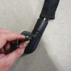 Maxx-Locks Bulls Kettingslot - Solid Pantserslot Uit Gehard Staal - Gebruik Slot Lock Motor Scooter Fiets Motorslot Scooterslot - Alternatief Voor Ketting Ringslot Cijferslot Kabelslot Beugelslot - Lengte 100CM Dikte 8MM - Zwart -Fietsenwinkel 1200x1200 45