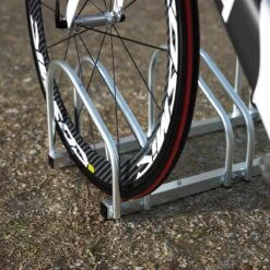 Monzana Fietsenstandaard – Voor 3 Fietsen 71x32x27cm - Zilver -Fietsenwinkel 1200x1200 959