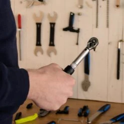 BBB Cycling TorqueSet Momentsleutel - Inbussleutel Fiets - Verstelbare Met 1/4"-aandrijving - Bereik: 2-14 Nm - BTL-73 11 BBB Cycling TorqueSet Momentsleutel - Inbussleutel Fiets - Verstelbare Met 1/4"-aandrijving - Bereik: 2-14 Nm - BTL-73 -Fietsenwinkel 1200x1200 976