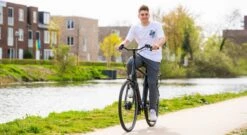 Amigo E-Vibe D1 - Elektrische Stadsfiets Voor Heren - Met 7 Versnellingen - Matgrijs -Fietsenwinkel 1200x654 8