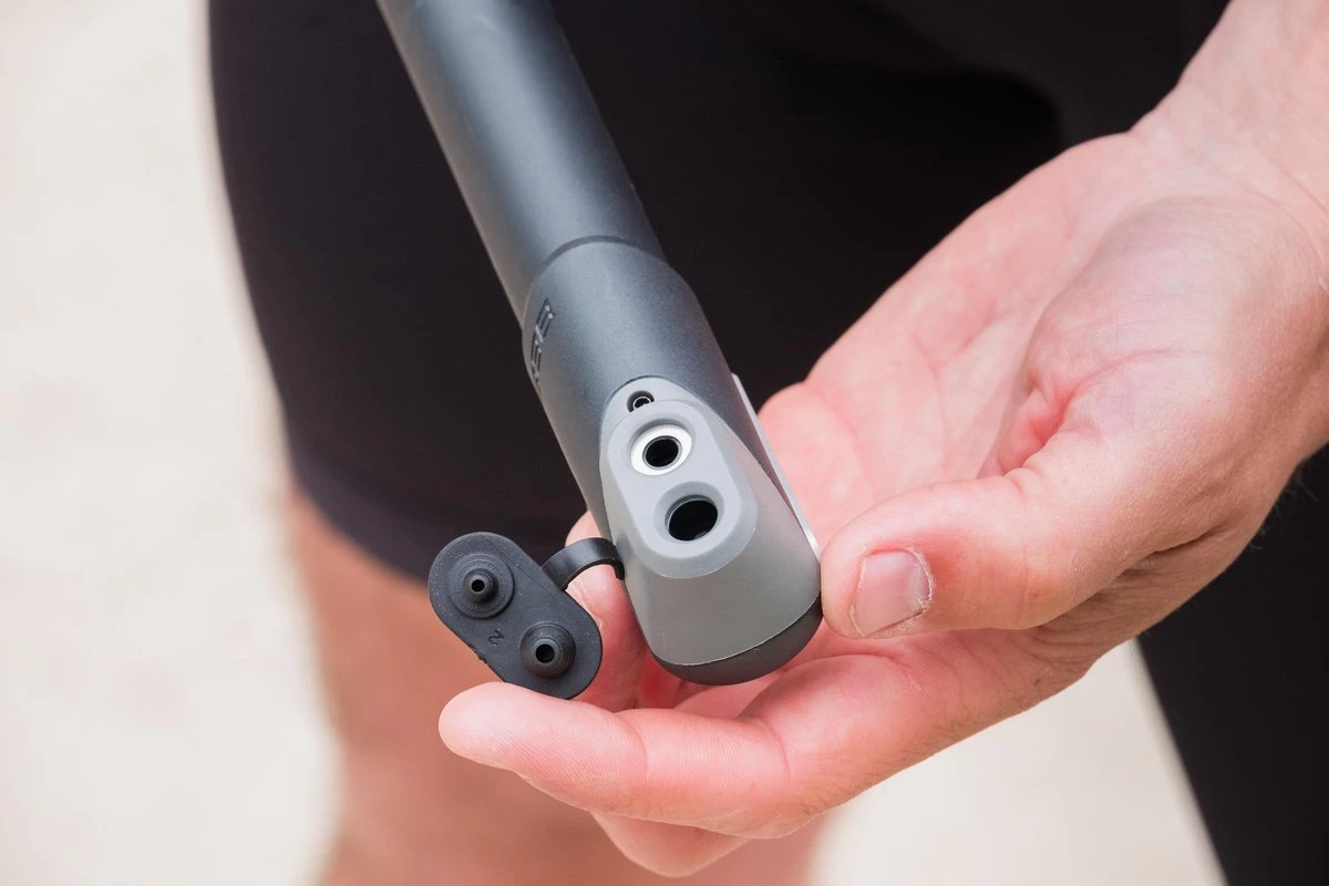 BBB Cycling WindWave Minipomp - Fietspomp - Pomp Fiets Mini - 7 Bar - Zwart - 25 Cm - BMP-54 5 BBB Cycling WindWave Minipomp - Fietspomp - Pomp Fiets Mini - 7 Bar - Zwart - 25 Cm - BMP-54 - Image 3