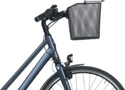 Basil Bremen BE - Fietsmand - Inclusief Systeem - Voorop - Zwart -Fietsenwinkel 1200x871