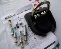 ABUS Vloer/wandanker WBA 100 - 160x165mm - Zwart -Fietsenwinkel 1200x967