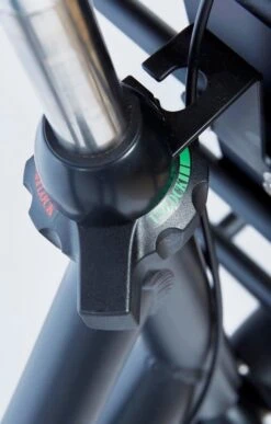 Cortina U4 - Stadsfiets - D50 - Jet Black Matt - R3 -Fietsenwinkel 766x1200