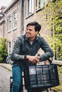 Cortina Dubai - Fietskrat - Zwart - 33 Liter -Fietsenwinkel 803x1200 1