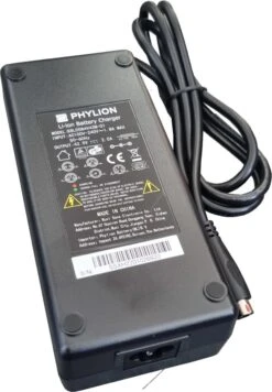 Stella Acculader - Elektrische Fietsoplader - 5-polig - Ronde Aansluiting -Fietsenwinkel 832x1200